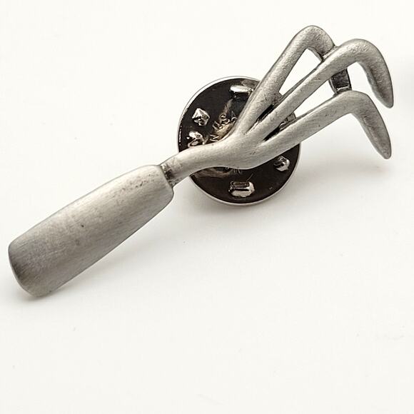 Set of 3 Pins Brooch Signed JJ Jonette Vintage Silver Toned Gardening Tools - Picture 3 of 10